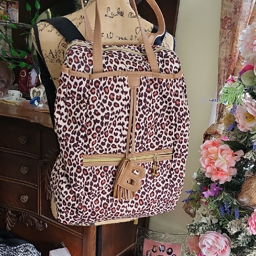 Two Backpacks 🖤🤎 - Picture 4 of 17